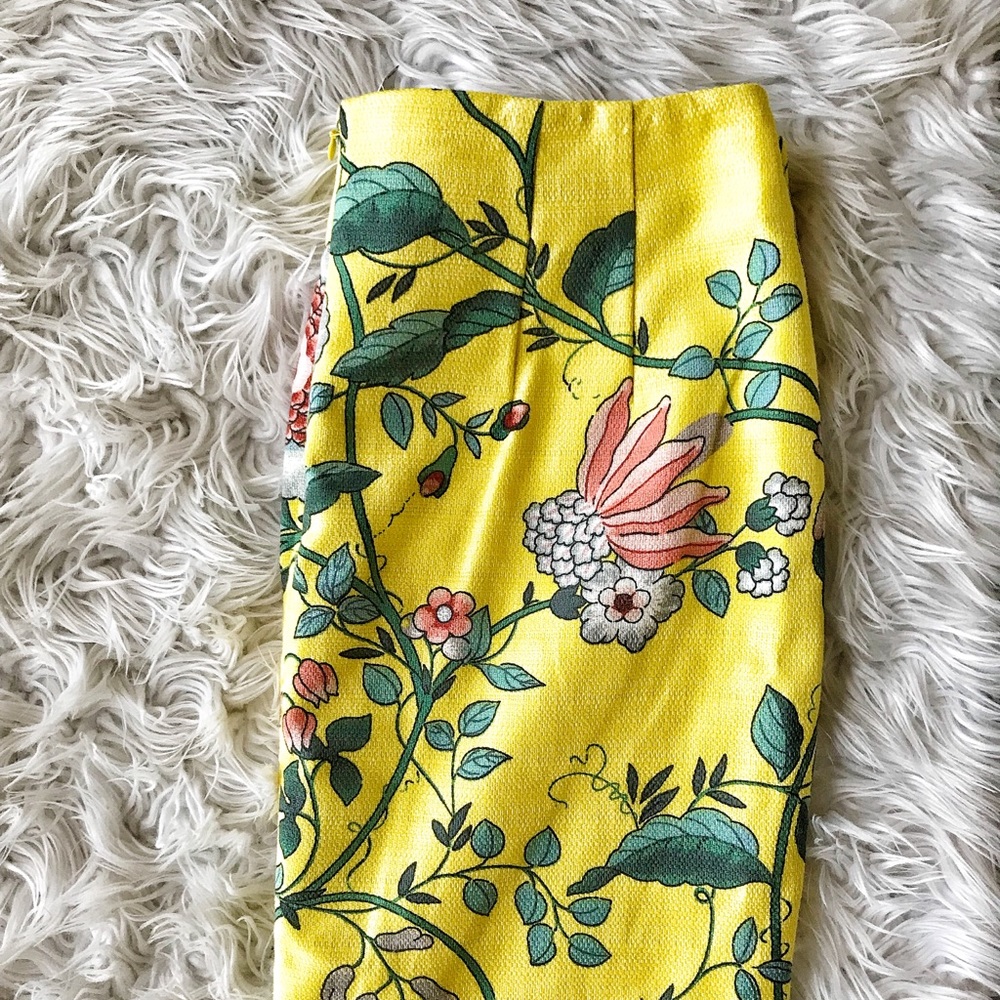 Ann Taylor Loft floral pencil skirt size 8 NWT